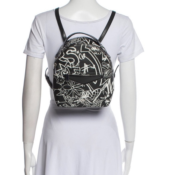 Michael Kors Graffiti Printed Backpack EUC - Picture 2 of 14